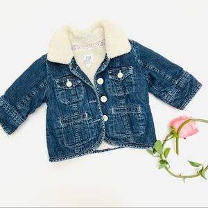 💕Baby Gap fuzzy warm jean jacket